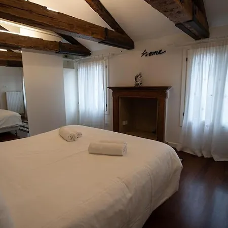 Ca' Regina Apartman *